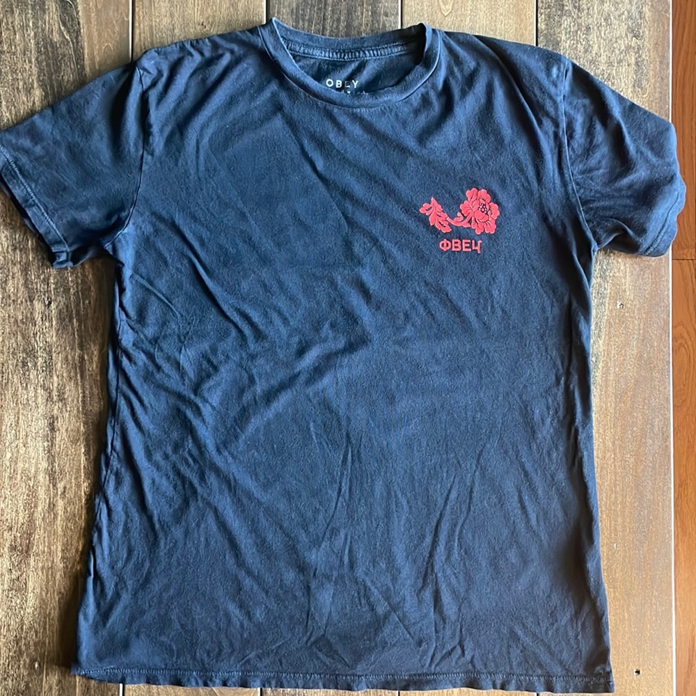 Small obey t shirt